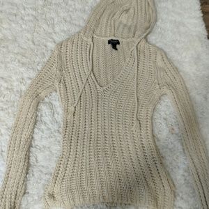 AMERICAN EAGLE white knitted sweater